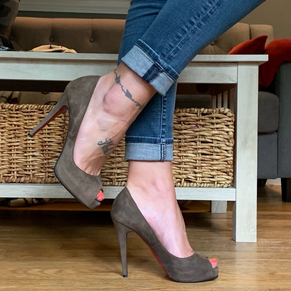 Louboutin Very Prive 120MM Brown Suede